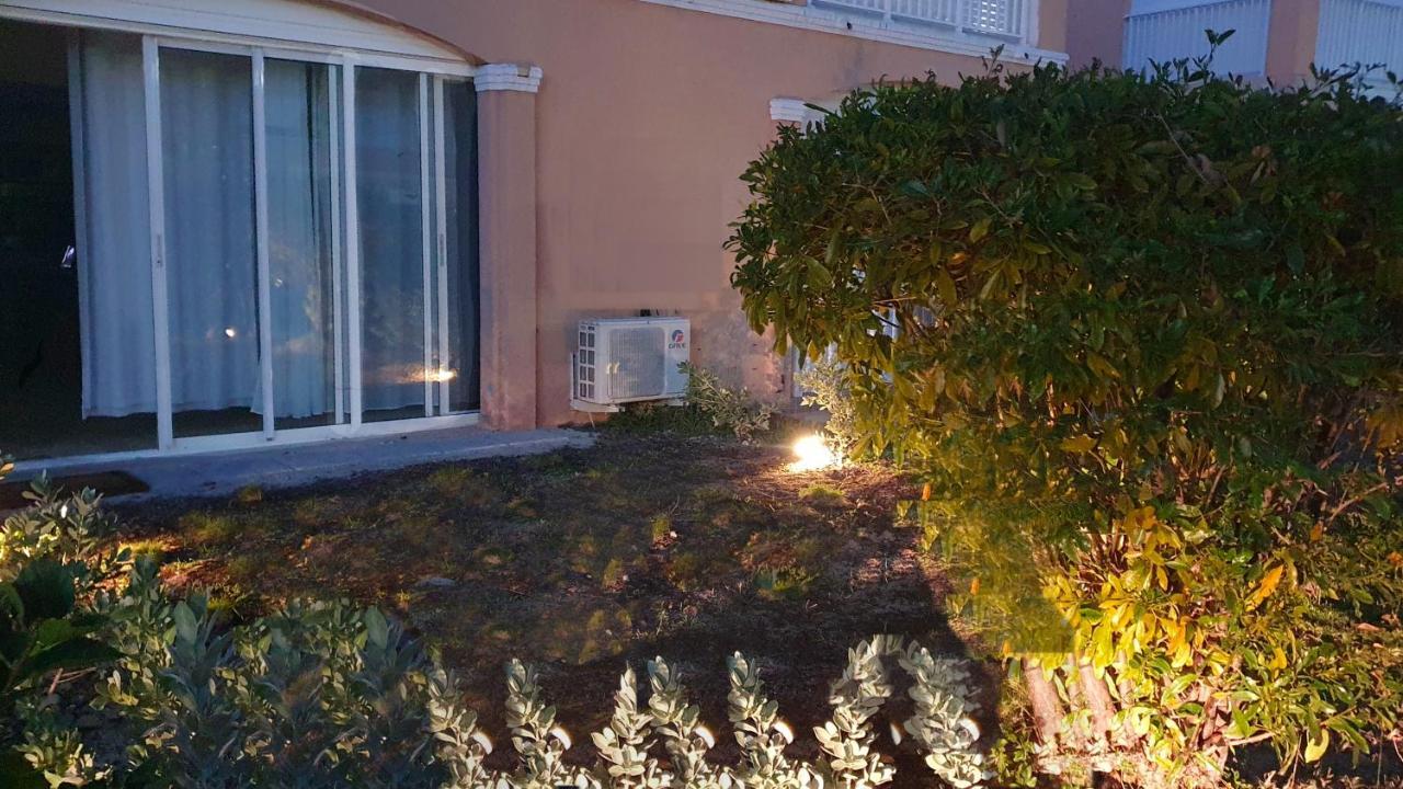 En Bord De Plage Baie Nettle, Appart 4 Couchages Tout Renove Sandy Ground Esterno foto